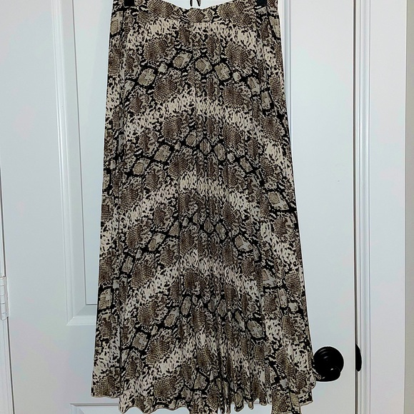 Banana Republic Snake Print Pleated Midi Skirt - Picture 2 of 3
